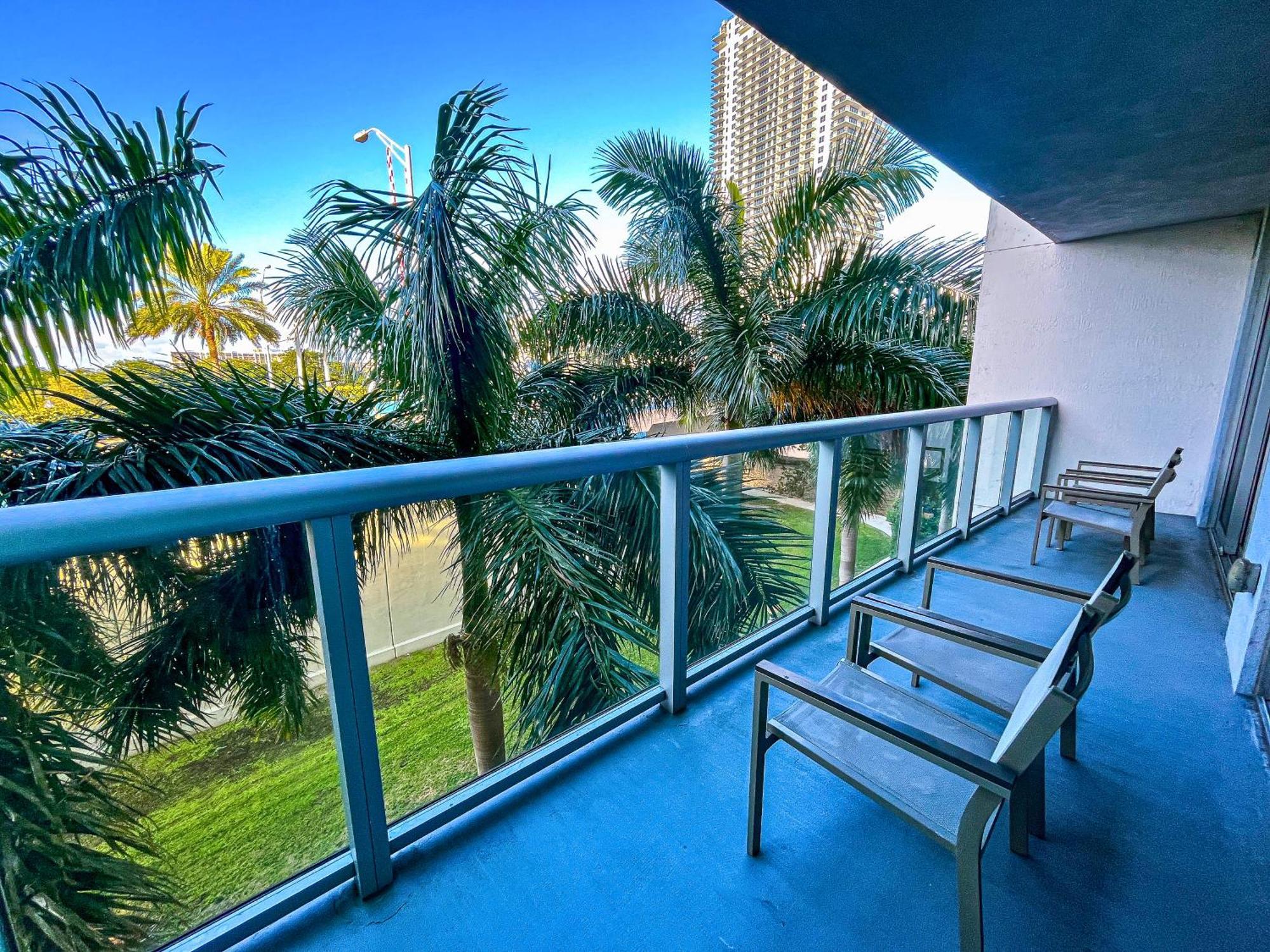 Mvr Apartments At Beachwalk Resort Hallandale Beach Zewnętrze zdjęcie