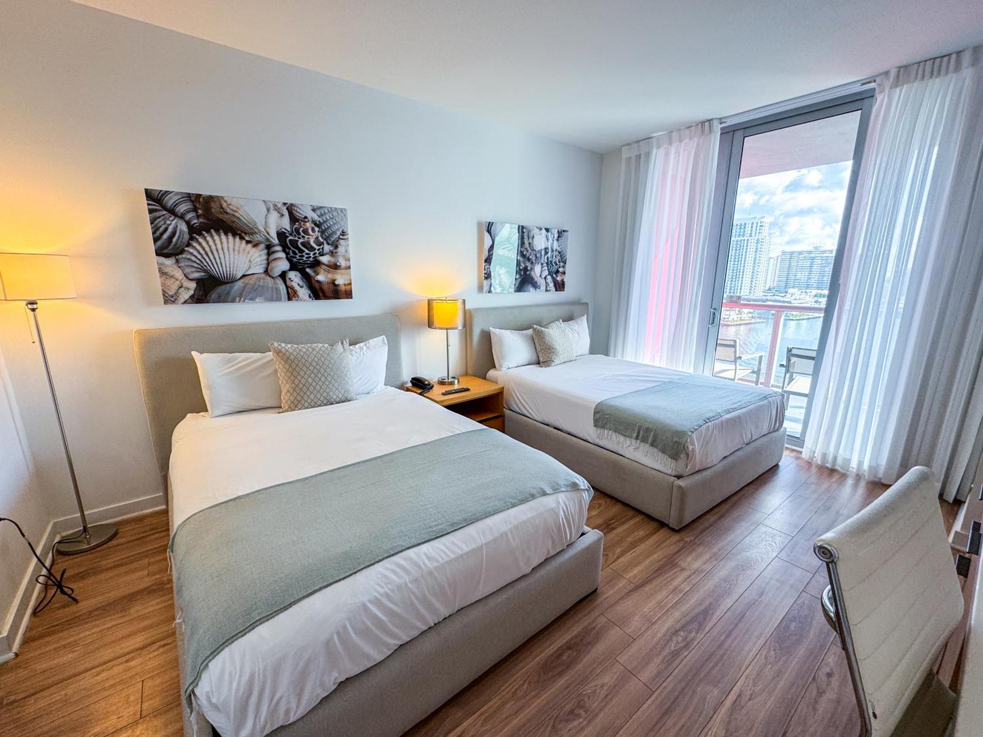 Mvr Apartments At Beachwalk Resort Hallandale Beach Zewnętrze zdjęcie